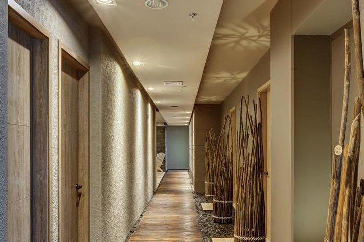 Ghl Hotel Montería Dış mekan fotoğraf A corridor in a hotel