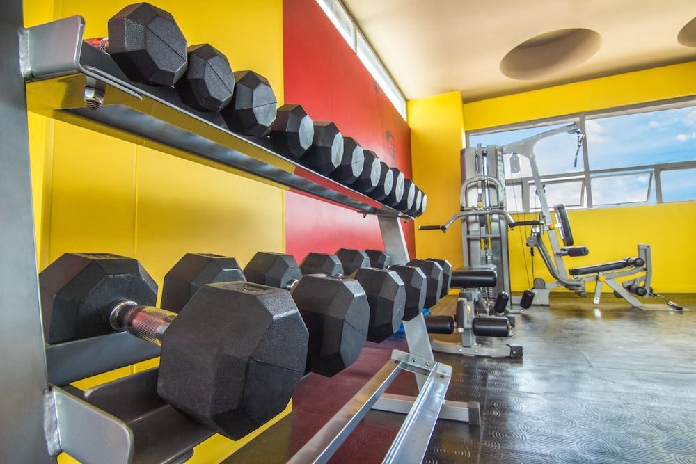 Ghl Hotel Montería Dış mekan fotoğraf A gym at the hotel