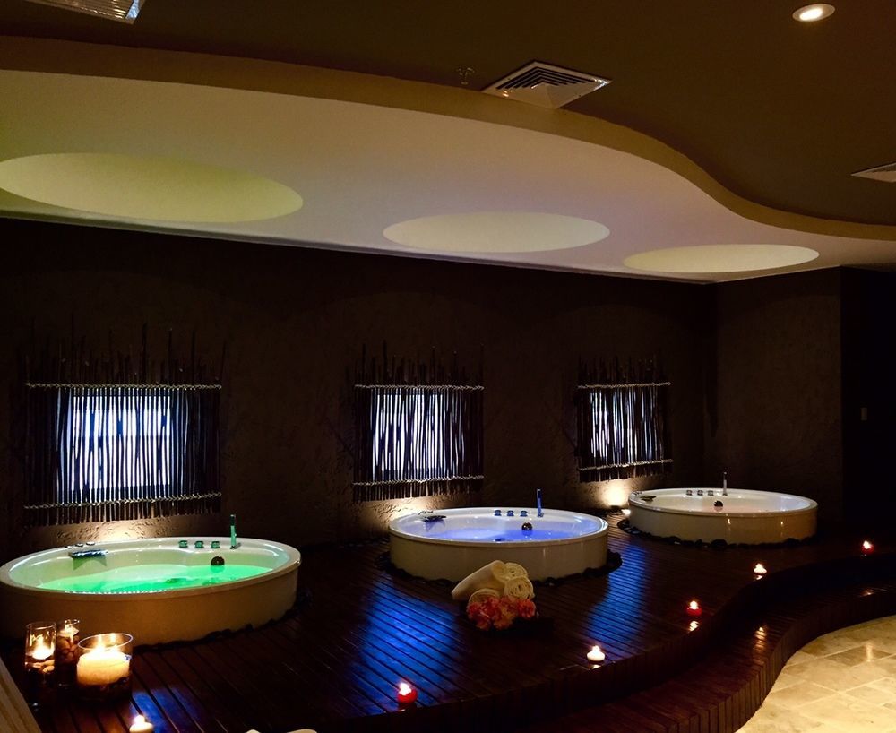 Ghl Hotel Montería Dış mekan fotoğraf A modern spa